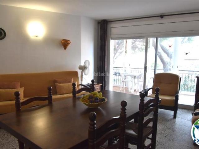 Piso en venta en Roses, Santa Margarida Costa Brava. Apartamento situado a Santa Margarita Roses 250 metros de la playa. Pisos.