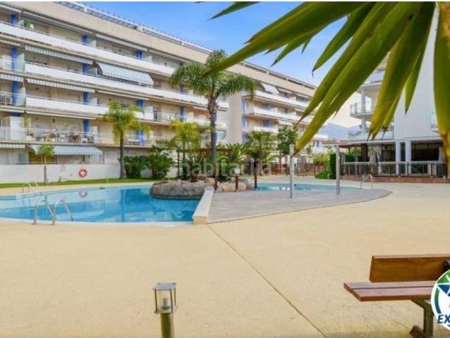 Piso en venta en Roses, Santa Margarida Costa Brava. Ático de 61 m2, con 60 m2 de terraza, LICENCIA TURISTICA. Pisos.