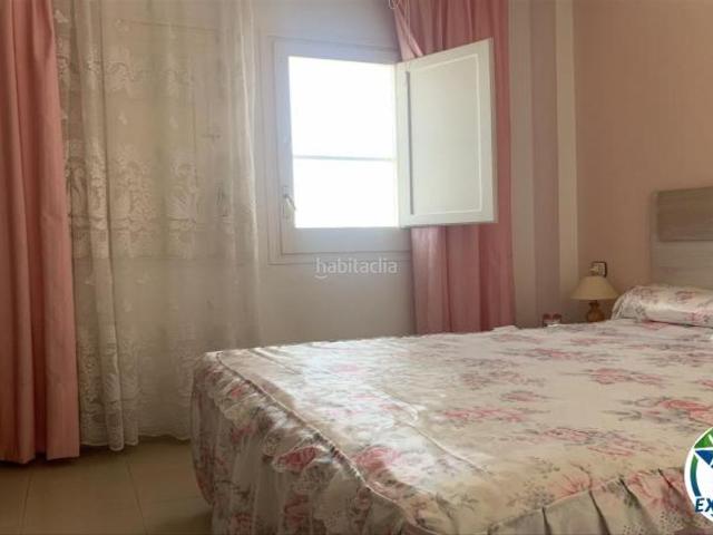 Piso en venta en Roses, Santa Margarida Costa Brava. Encantador apartamento con garaje en opción en Roses, Santa Margarita Este bonito apartamento consta de una sala de estar comed. Pisos.