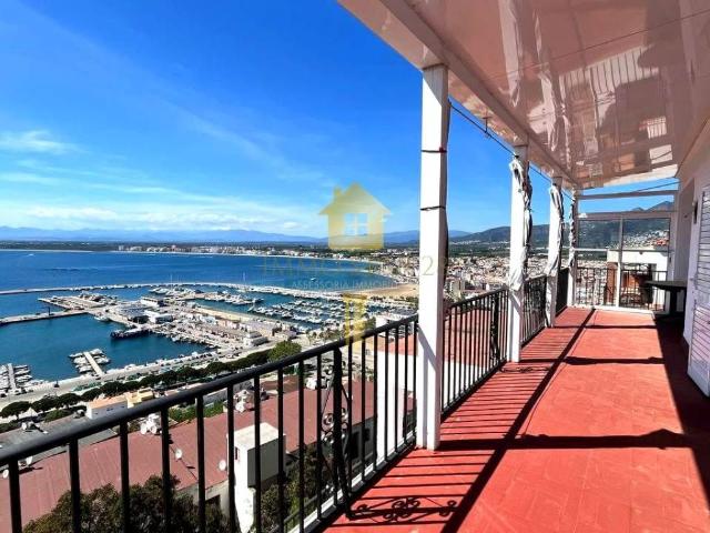 Piso en Venta en Roses