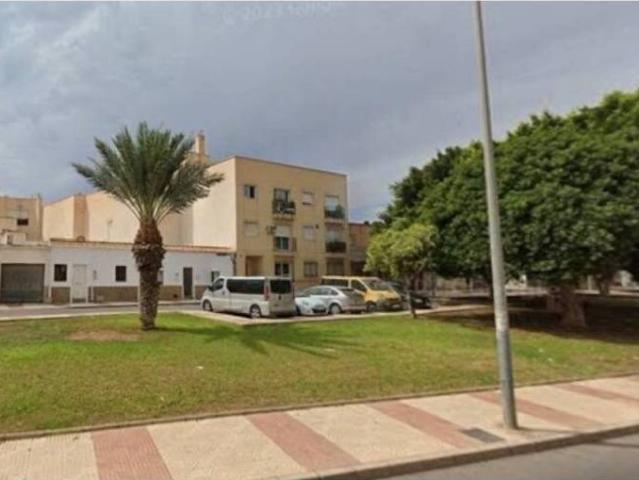 Piso en Venta en Roquetas de Mar