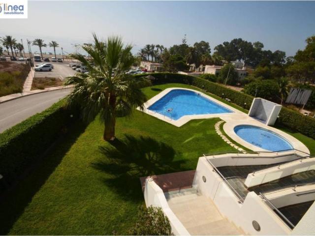 Piso en Venta en Roquetas de Mar