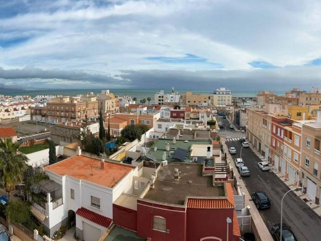 Piso en Venta en Roquetas de Mar