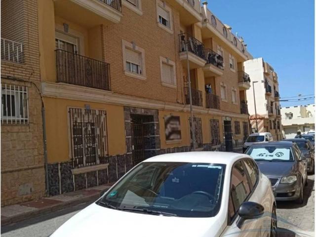 Piso en Venta en Roquetas de Mar