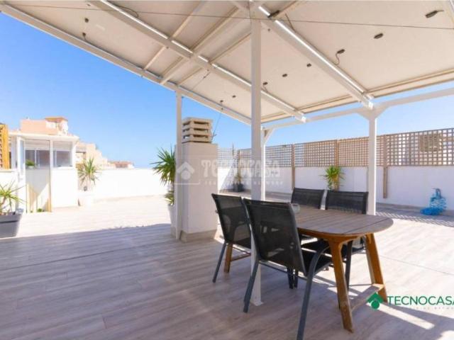Piso en Venta en Roquetas de Mar