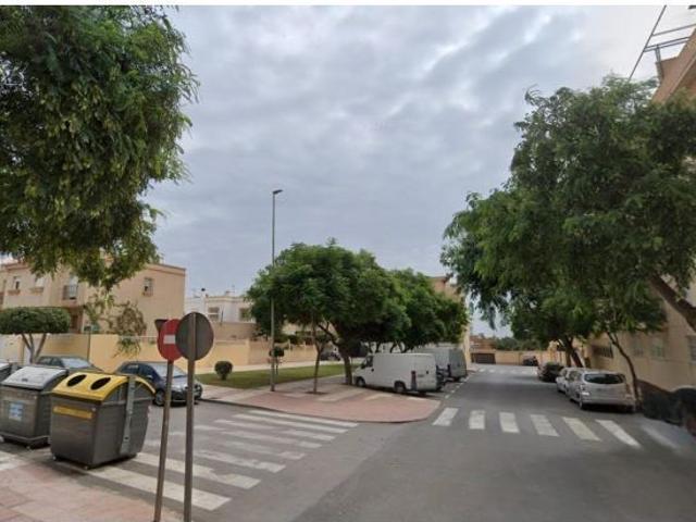 Piso en venta en Roquetas de Mar, Almería. Activo inmobiliario SIN POSESIÓN, NO SE PUEDE VISITAR