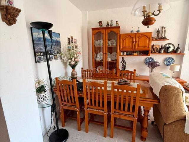 Piso en venta en Roquetas de Mar, Roquetas pueblo. Piso en venta con garaje en Avda Juan Carlos I n°27 amueblado y listo para entrar a vivir. Pisos Roquetas de.