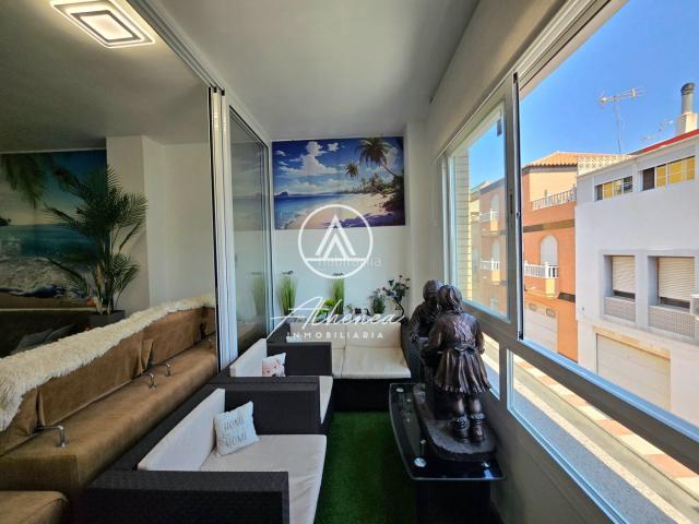 Piso en venta en Roquetas de Mar, Roquetas pueblo. ¡Tu nuevo hogar cerca del mar te espera!. Pisos Roquetas de.