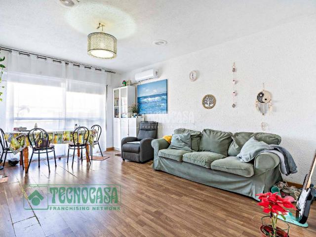 Piso en Venta en Roquetas Pueblo