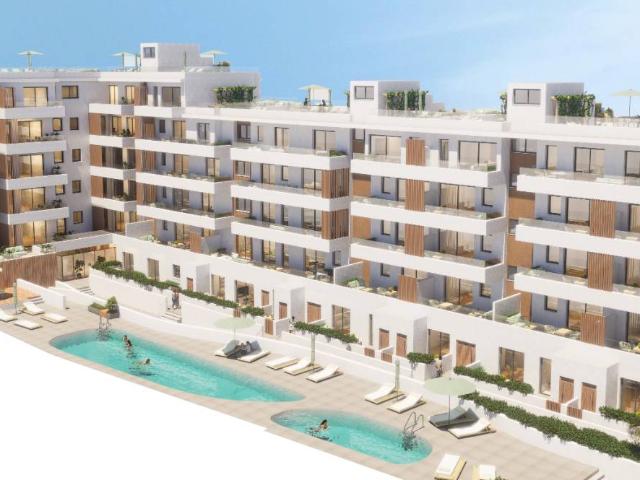 Piso en Venta en Roquetas Pueblo