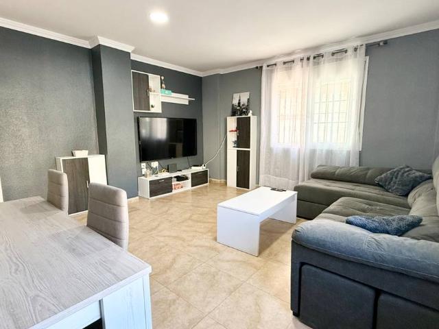 Piso en Venta en Roquetas Pueblo