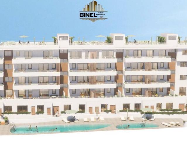 Piso en Venta en Roquetas Pueblo