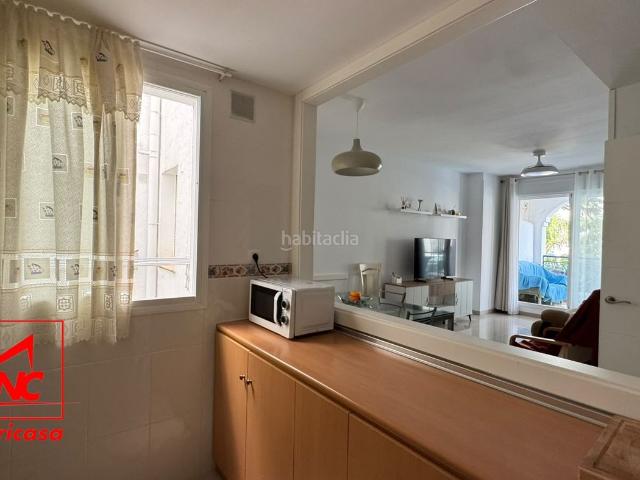 Piso en venta en Rota, Costa Ballena Largo norte. VIVIENDA COSTA BALLENAPiso en primera planta, ubicado en el centro de Costa Ballena, con una superficie construida de 143 metros.L. Pisos.