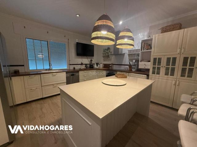 Piso en venta en Rota, Centro La Costilla. Atención, amantes del buen vivir! Porque esto no es otro piso más esto es de esos que cuando entras dices aquí sí.En pleno CENTRO. Pisos.