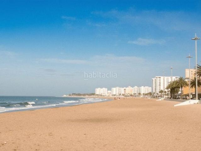 Piso en venta en Rota, Centro La Costilla. VV532 Piso bajo con azotea centro histórico. Pisos.
