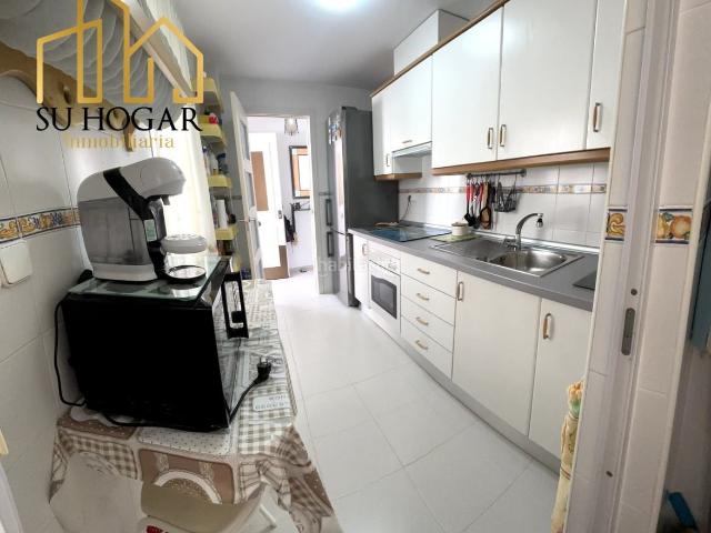 Piso en venta en Rota, Aguadulce Almadraba Punta Candor. Precioso apartamento con piscina y parking a tan sólo 3 minutos de la playa. Pisos.