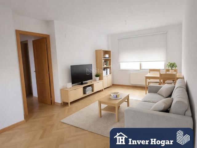 Piso en venta en Rozas de Madrid Las, Estación. VIvienda de 2 dormitorios y 2 baños en urbanización con piscina. Pisos Rozas de Madrid.