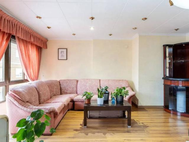 Piso en Venta en Sueca ciudad