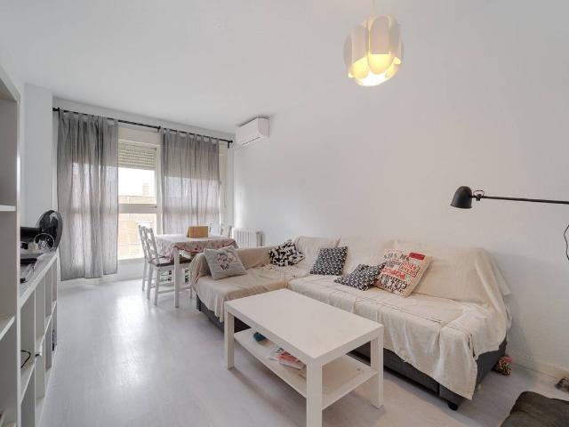Piso en Venta en Sur PAU 4
