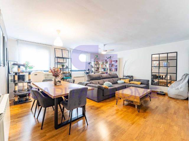 Piso en Venta en Sur PAU 4