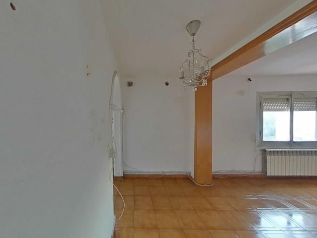 Piso en venta en Sabadell, Calle campoamor 73