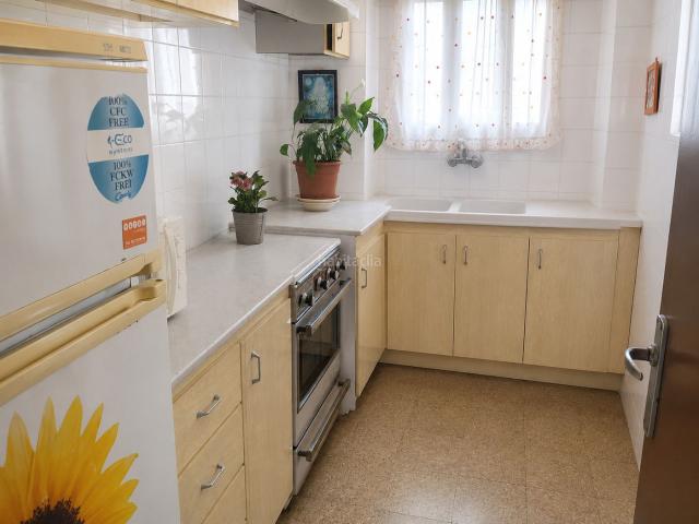Piso en venta en Sabadell, Campoamor. Muy cerca de Renfe Sabadell Sud. Pisos.