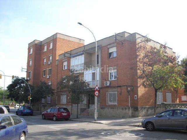 Piso en venta en Sabadell, Campoamor. Pisos.