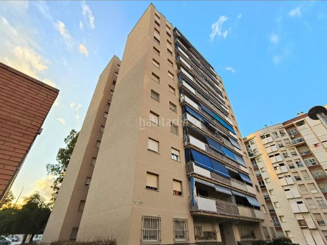 Piso en venta en Sabadell, Can Deu. Oportunidad residencial de gran formato en Sabadell Norte activo estratégico con alto potencial. Pisos.