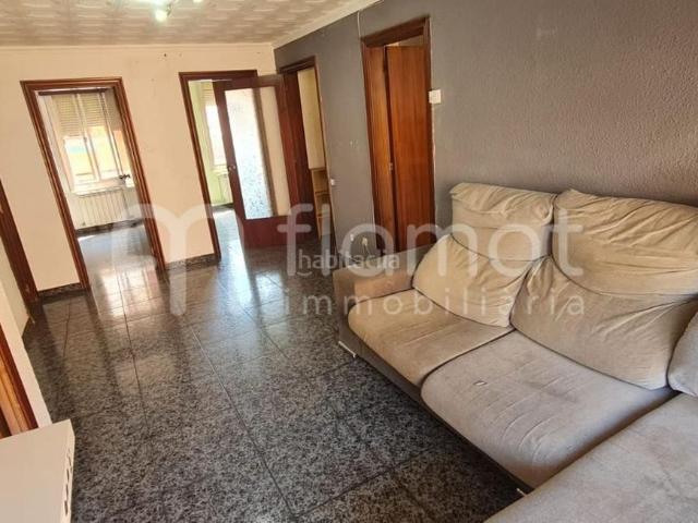 Piso en venta en Sabadell, Can Deu. Luminosidad, comodidad y una distribución pensada para el día a día. Pisos.