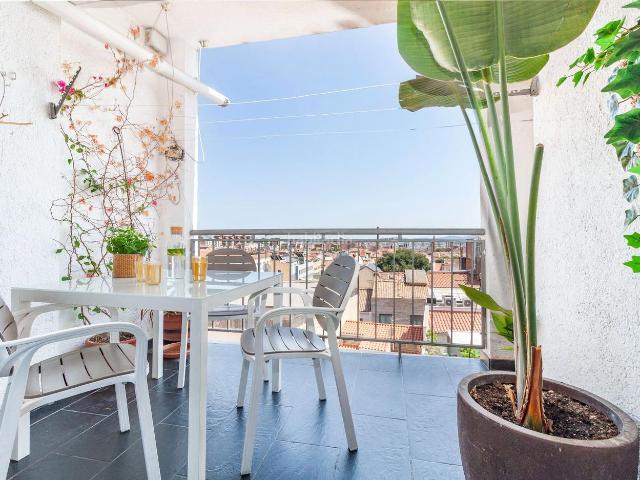 Piso en venta en Sabadell, Centre. ESPECTACULAR PISO CON VISTAS AL CENTRO DE SABADELL Y PARKING Y TRASTERO INCLUIDOS!. Pisos.