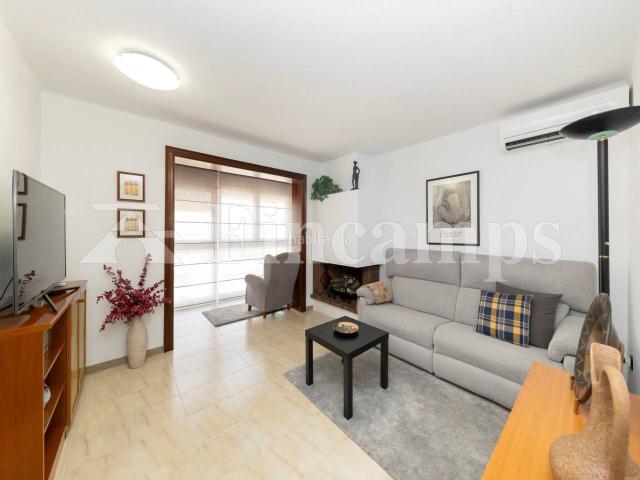 Piso en venta en Sabadell, Creu Alta. Piso en venta en La Creu Alta08208. Pisos.