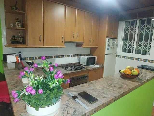 Piso en venta en Sabadell, Creu de Barberà. Piso Exclusivo con Terraza en Zona Inmejorable. Pisos.