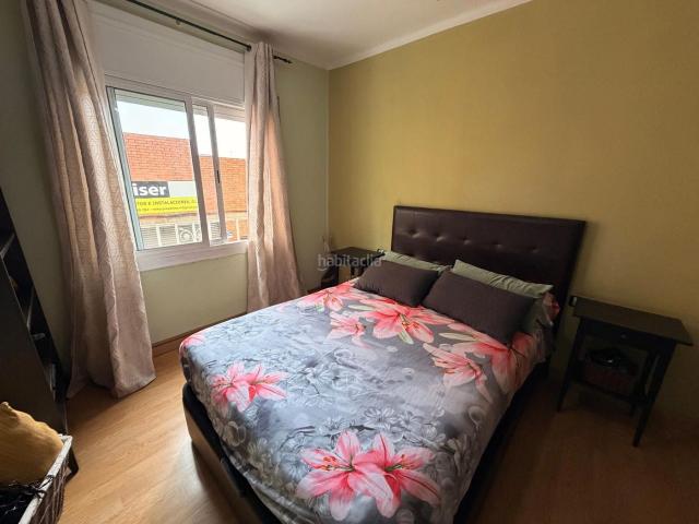 Piso en venta en Sabadell, Creu de Barberà. Piso en venta de 3 habitaciones en Creu de Barberà, Sabadell. Pisos.