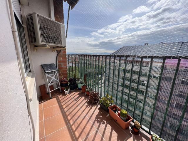 Piso en venta en Sabadell, Creu de Barberà. Pisos.