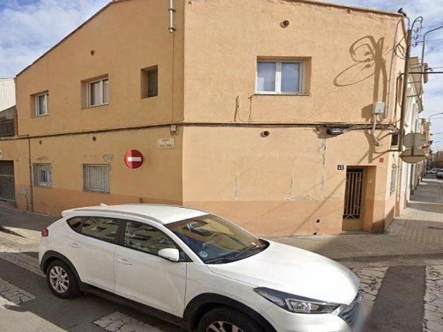 Piso en venta en Sabadell, de 57 m² 3 habitaciones por 100.900