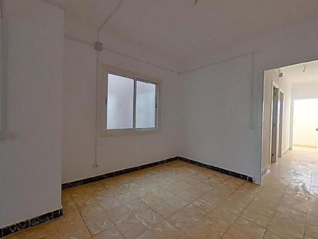 Piso en venta en Sabadell, de 55 m² 2 habitaciones por 96.000