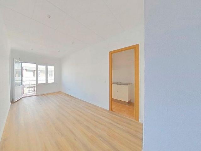 Piso en venta en Sabadell, de 76 m² 3 habitaciones por 154.100