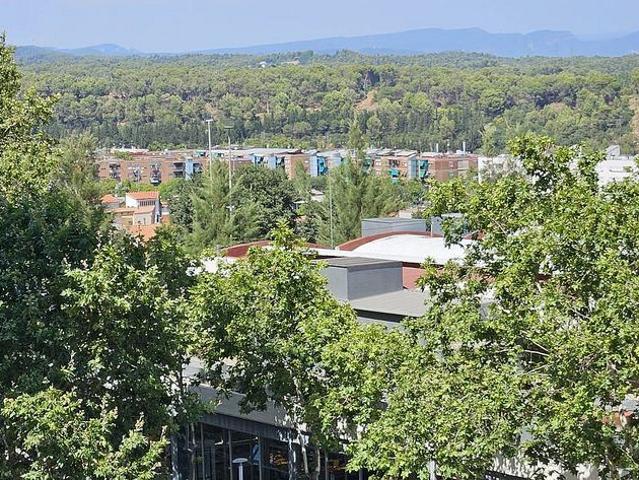 Piso en venta en Sabadell, de 79 m² 3 habitaciones por 255.000