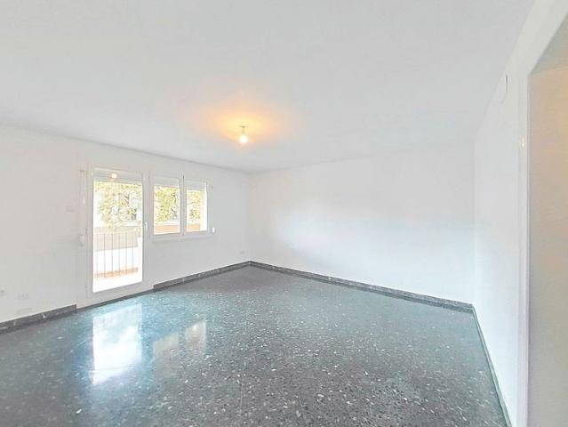 Piso en venta en Sabadell, de 85 m² 3 habitaciones por 161.500