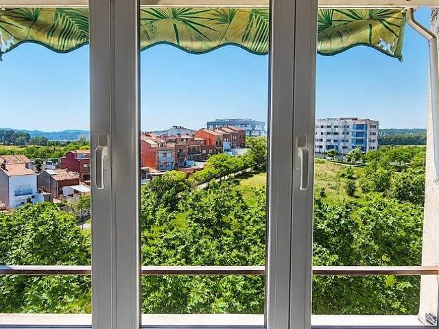 Piso en venta en Sabadell, de 89 m² 4 habitaciones por 237.000