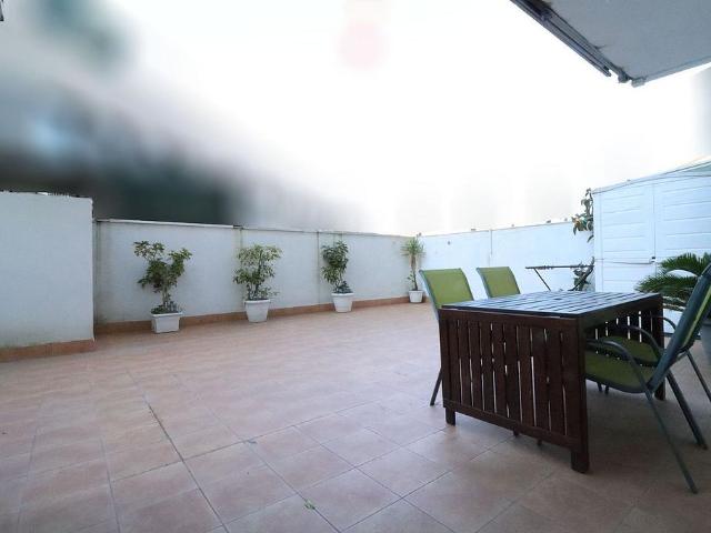 Piso en venta en Sabadell, de 81 m² 3 habitaciones por 287.000