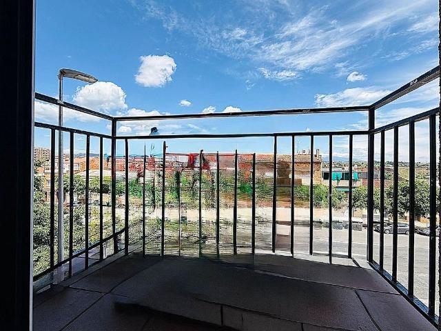 Piso en venta en Sabadell, de 81 m² 4 habitaciones por 252.000