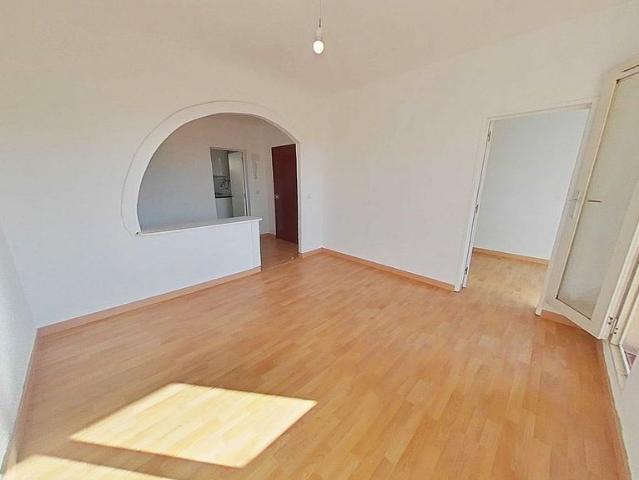 Piso en venta en Sabadell, de 92 m² 3 habitaciones por 160.000
