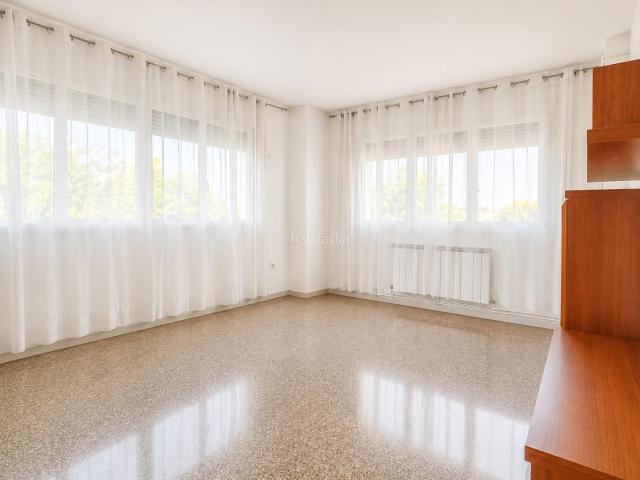 Piso en venta en Sabadell, Els Merinals. PISO VPO DE 3 HABITACIONES EN SABADELL. Pisos.
