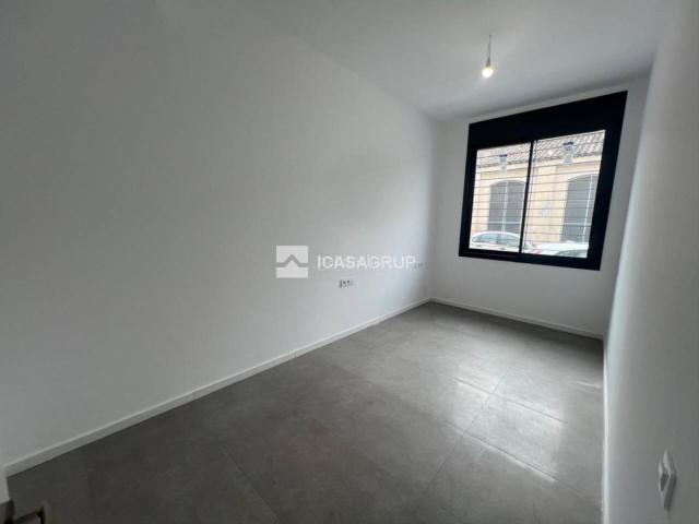 Piso en venta en Sabadell, Gràcia. Piso planta baja en venta Centro, Sabadell. Pisos.