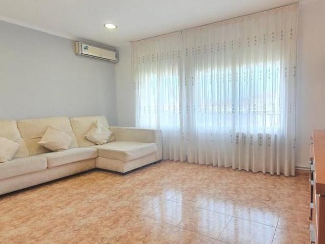 Piso en venta en Sabadell, Les termes