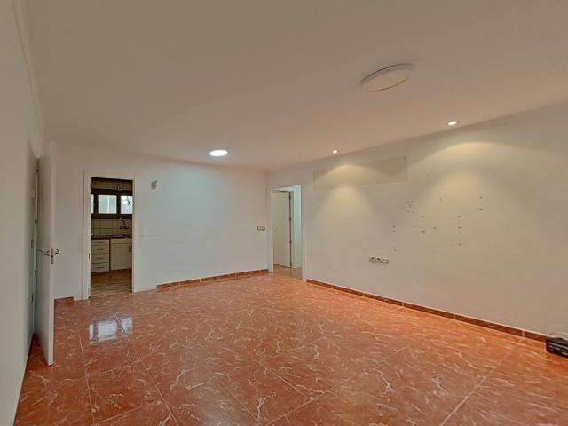 Piso en venta en Sabadell, Plaza dels merinals