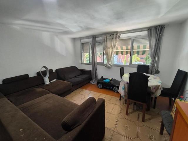 Piso en venta en Sabadell, Polígon Merinals, 08205