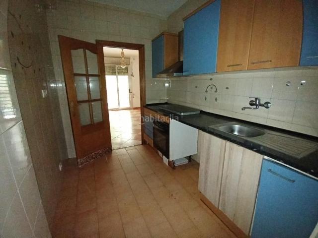 Piso en venta en Sabadell, Sol i Padrís Sant Oleguer. PISO DE 3 HABITACIONES CON ASCENSOR. Pisos.