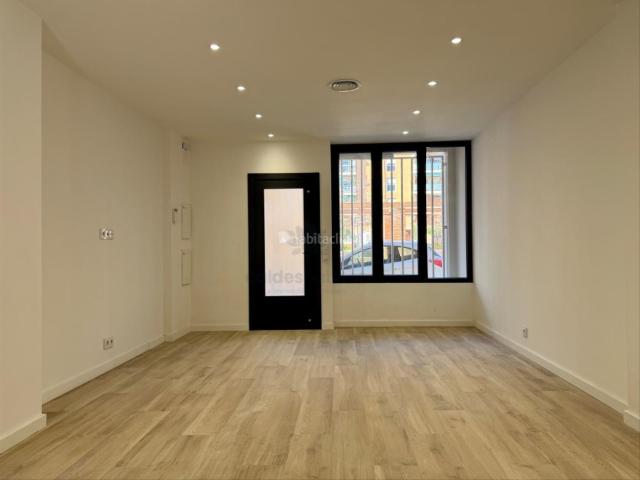 Piso en venta en Sabadell, Sol i Padrís Sant Oleguer. Planta baja con 3 habs 2 baños entrada independiente. Pisos.